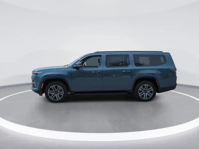2026 Jeep Grand Wagoneer L 4x4