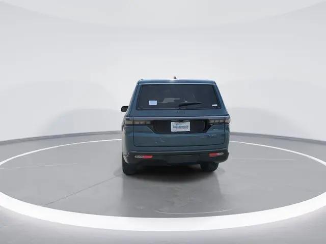 2026 Jeep Grand Wagoneer L 4x4