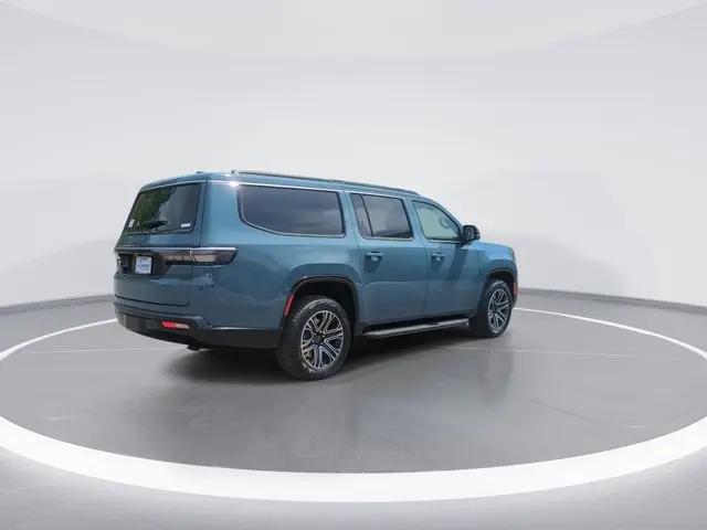 2026 Jeep Grand Wagoneer L 4x4