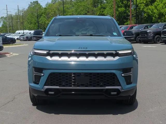 2026 Jeep Grand Wagoneer L 4x4