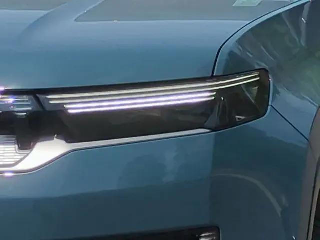 2026 Jeep Grand Wagoneer L 4x4