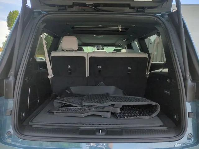 2026 Jeep Grand Wagoneer L 4x4