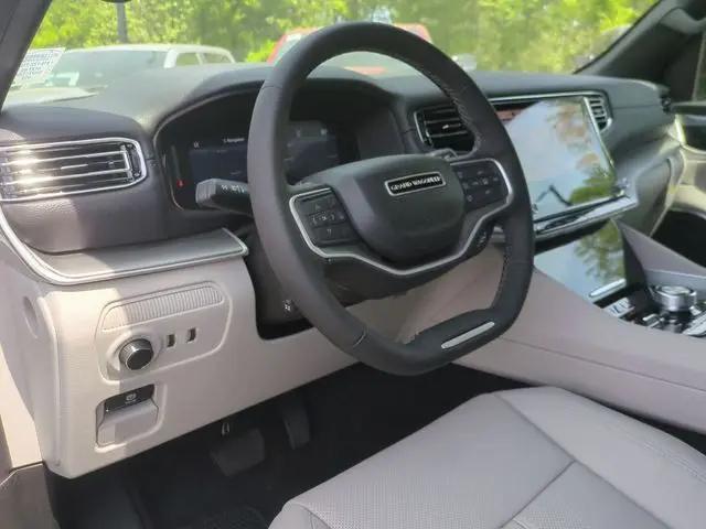 2026 Jeep Grand Wagoneer L 4x4