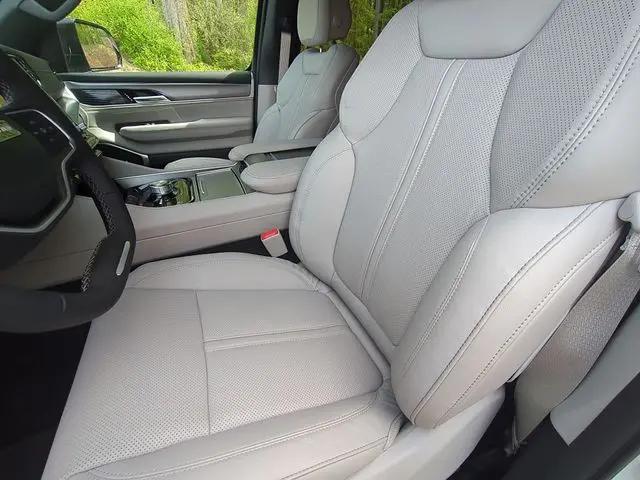 2026 Jeep Grand Wagoneer 4x4