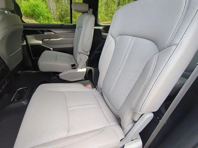 2026 Jeep Grand Wagoneer 4x4