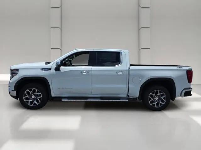 2026 GMC Sierra 1500 Crew Cab, Short Bed, SLT, 4WD