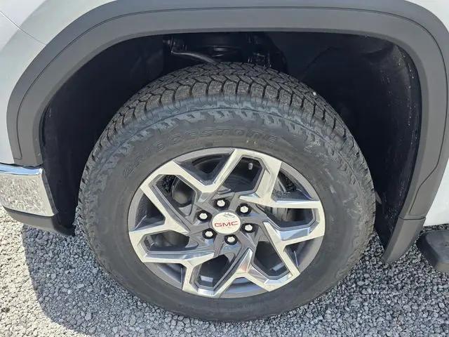 2026 GMC Sierra 1500 Crew Cab, Short Bed, SLT, 4WD