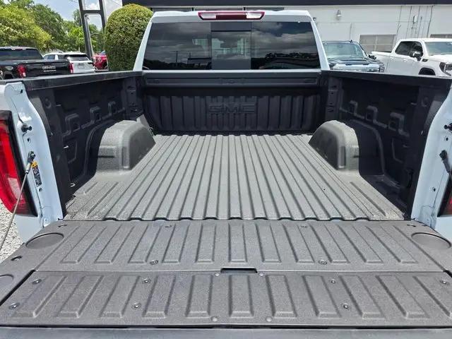 2026 GMC Sierra 1500 Crew Cab, Short Bed, SLT, 4WD