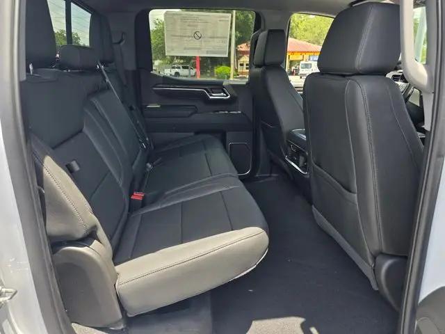 2026 GMC Sierra 1500 Crew Cab, Short Bed, SLT, 4WD