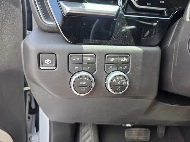 2026 GMC Sierra 1500 Crew Cab, Short Bed, SLT, 4WD