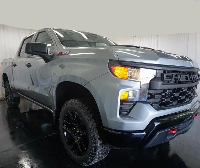 2026 Chevrolet Silverado 1500 4WD Crew Cab Short Bed Custom Trail Boss