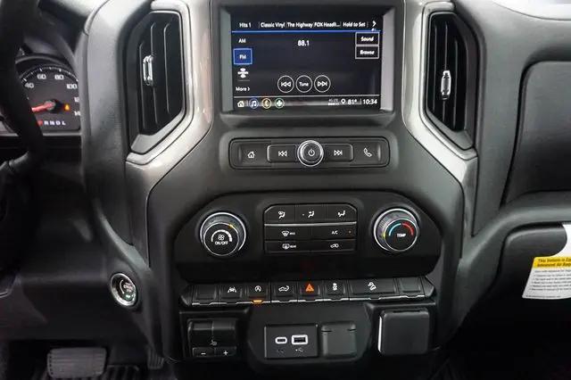 2026 Chevrolet Silverado 1500 4WD Crew Cab Short Bed Custom Trail Boss