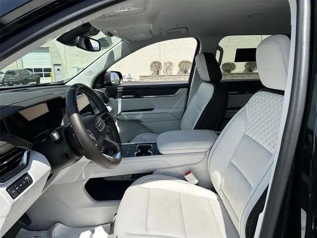 2024 GMC Acadia AWD Denali