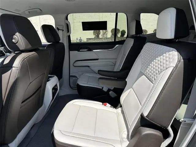 2024 GMC Acadia AWD Denali