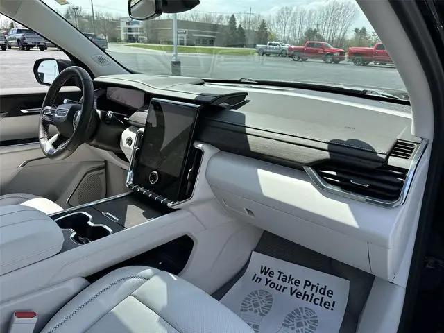 2024 GMC Acadia AWD Denali