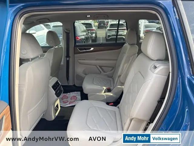 2026 Volkswagen Atlas SE with Technology