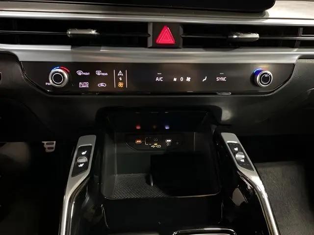2024 Kia Sorento X-Line SX