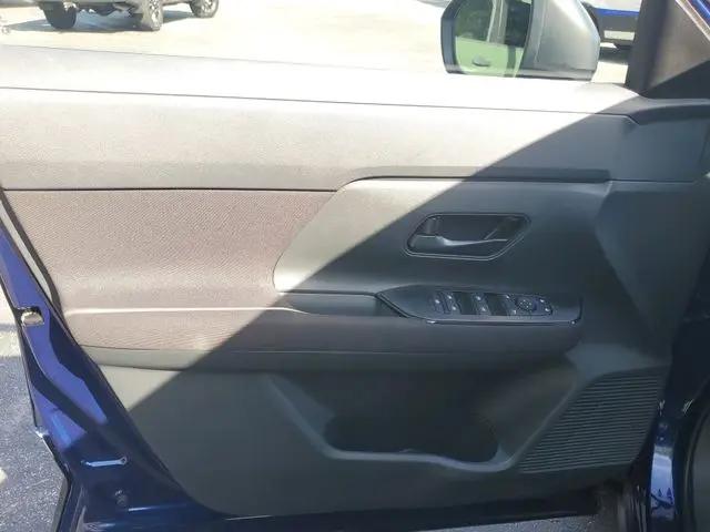2025 Nissan Kicks S FWD