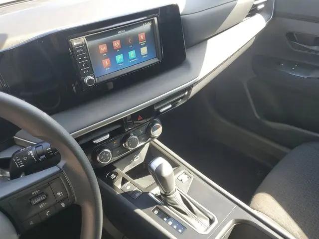 2025 Nissan Kicks S FWD
