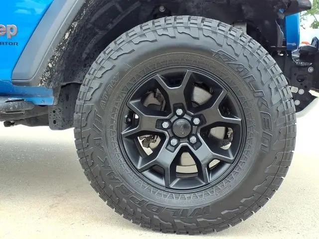 2023 Jeep Gladiator Sport