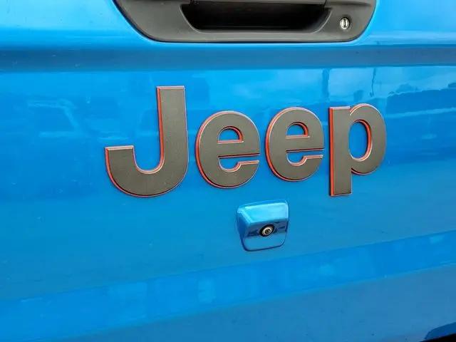 2023 Jeep Gladiator Sport