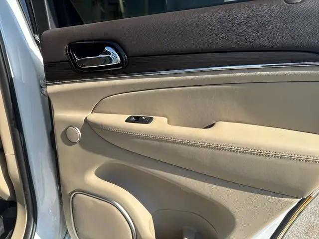 2019 Jeep Grand Cherokee Overland