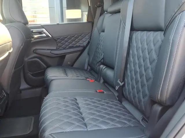 2026 Nissan Rogue Plug-In Hybrid Platinum