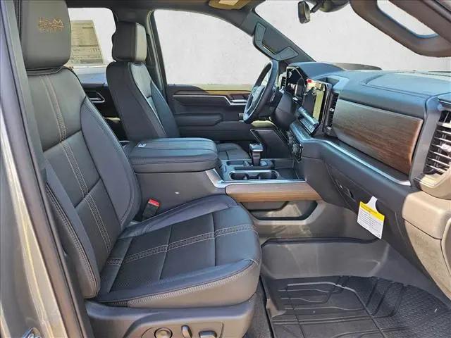 2026 Chevrolet Silverado 1500 4WD Crew Cab Short Bed High Country