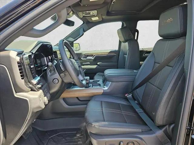 2026 Chevrolet Silverado 1500 4WD Crew Cab Short Bed High Country