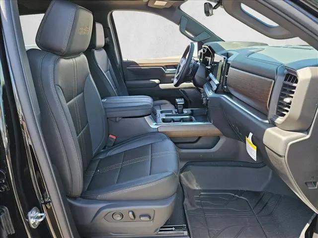 2026 Chevrolet Silverado 1500 4WD Crew Cab Short Bed High Country