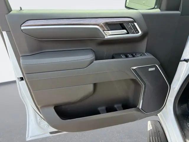 2026 Chevrolet Silverado 1500 4WD Crew Cab Short Bed LTZ