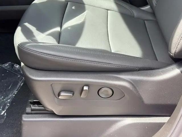 2026 Chevrolet Silverado 1500 4WD Crew Cab Short Bed LTZ