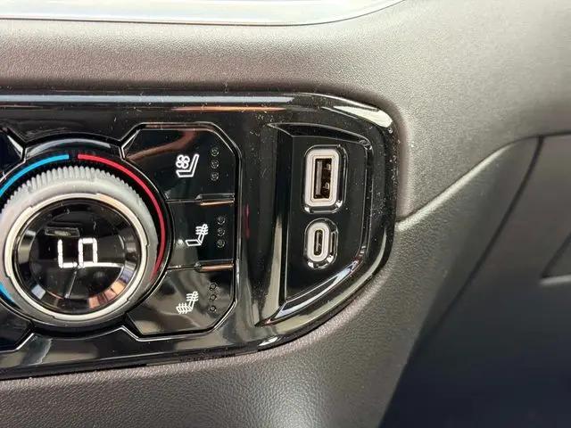2026 Chevrolet Silverado 1500 4WD Crew Cab Short Bed LTZ