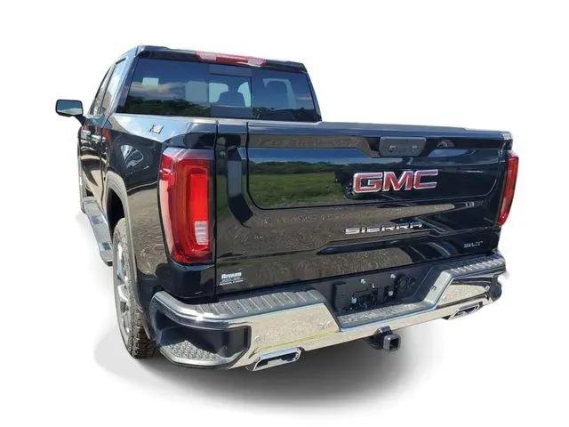 2026 GMC Sierra 1500 Crew Cab, Short Bed, SLT, 4WD