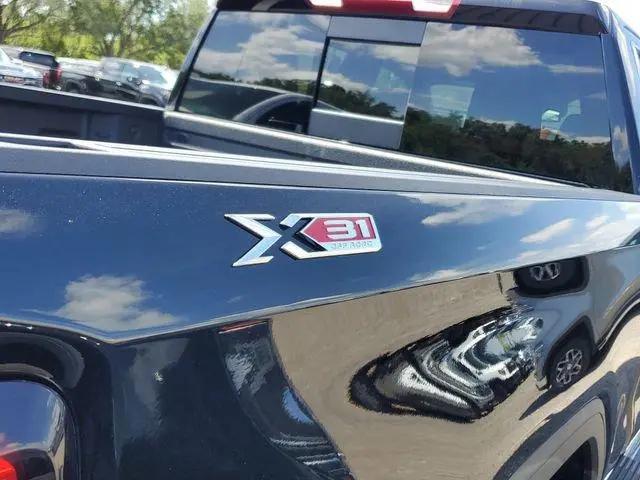 2026 GMC Sierra 1500 Crew Cab, Short Bed, SLT, 4WD
