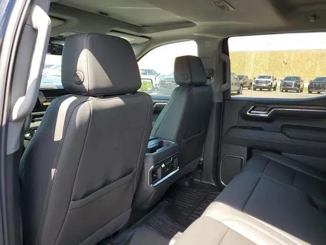 2026 GMC Sierra 1500 Crew Cab, Short Bed, SLT, 4WD