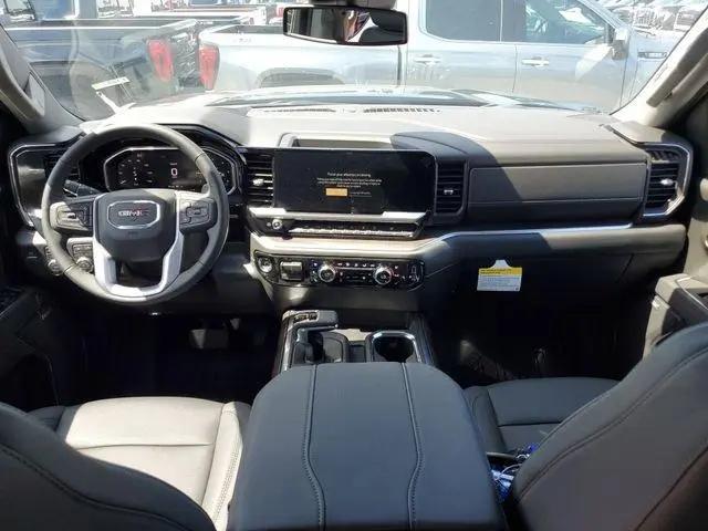 2026 GMC Sierra 1500 Crew Cab, Short Bed, SLT, 4WD