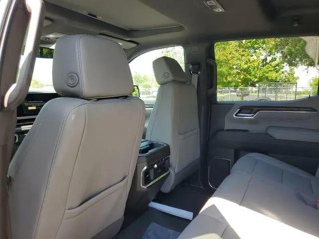 2026 GMC Sierra 1500 Crew Cab, Short Bed, SLT, 4WD