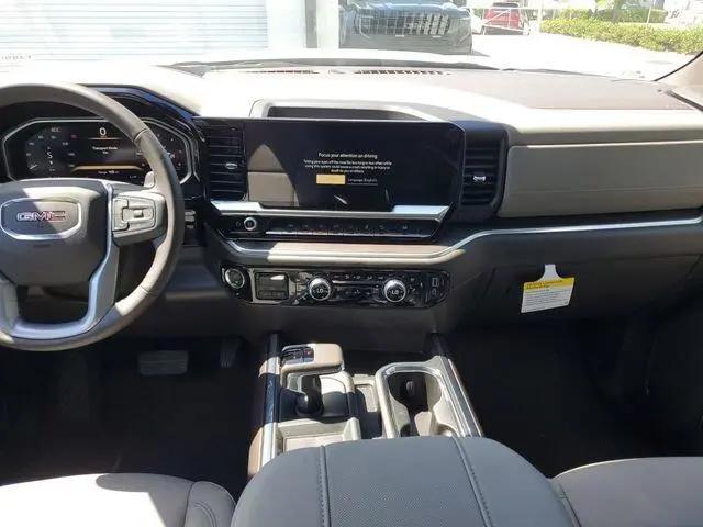2026 GMC Sierra 1500 Crew Cab, Short Bed, SLT, 4WD