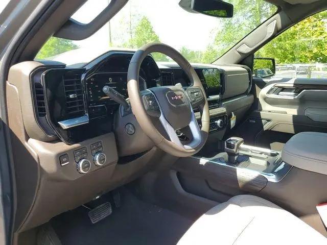 2026 GMC Sierra 1500 Crew Cab, Short Bed, SLT, 4WD