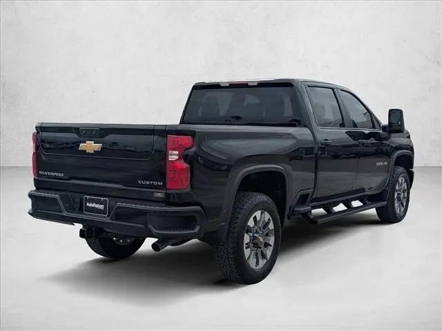 2026 Chevrolet Silverado 2500HD Crew Cab, Standard Bed, Custom, RWD