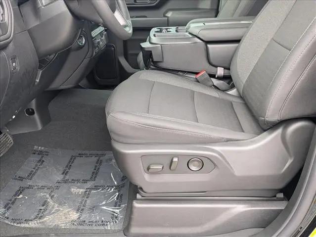 2026 Chevrolet Silverado 2500HD Crew Cab, Standard Bed, Custom, RWD