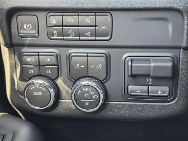 2026 Chevrolet Tahoe 4WD Premier