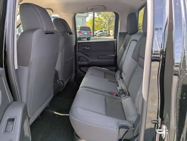 2026 Nissan Frontier Crew Cab SV 4x2