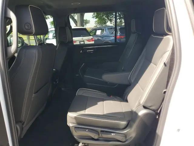2026 Chevrolet Suburban Premier, RWD