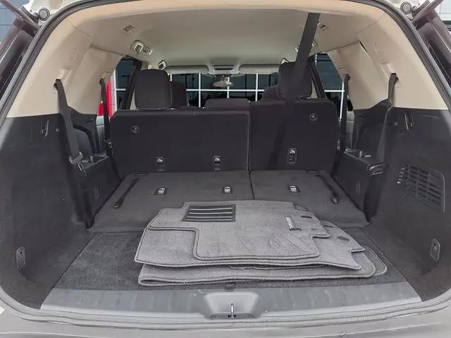 2024 Nissan Pathfinder SV 4WD
