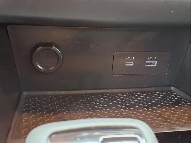 2024 Nissan Pathfinder SV 4WD