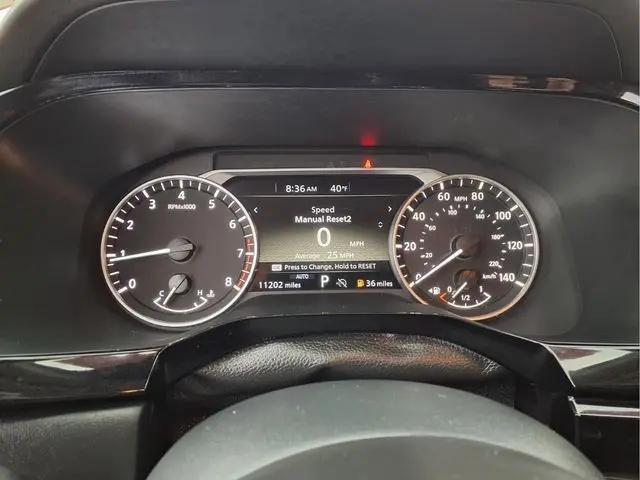 2024 Nissan Pathfinder SV 4WD