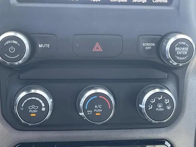 2021 Ram 1500 Big Horn Quad Cab 4x4 6'4" Box