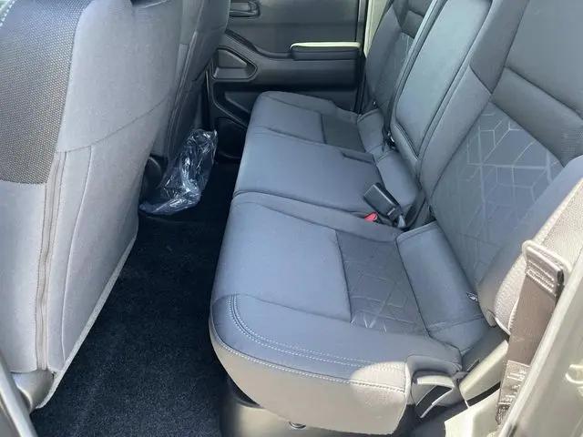 2026 Nissan Frontier Crew Cab Long Bed SV 4x4